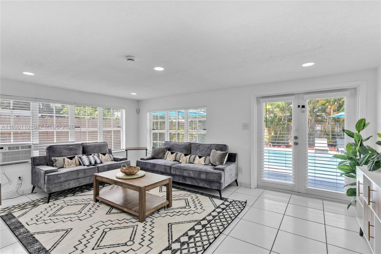 6445 SW 22nd Ct, Miramar, FL 33023 Photo