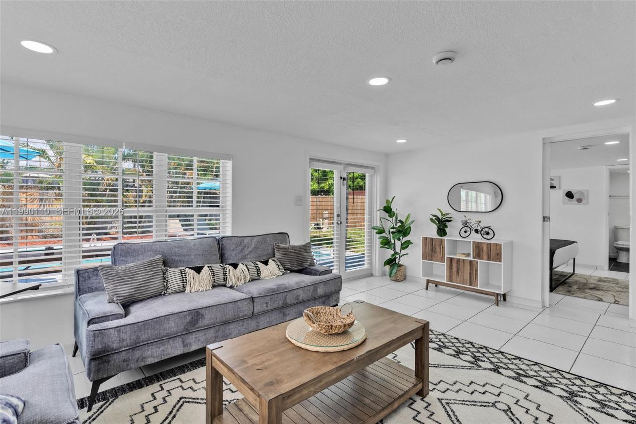 6445 SW 22nd Ct, Miramar, FL 33023 Photo