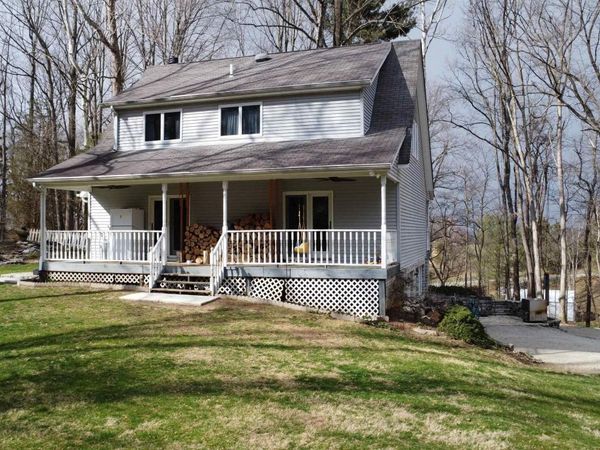 111 W Everton Road, Connersville, IN 47331