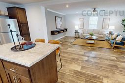 588 Evangelist Drive photo 4