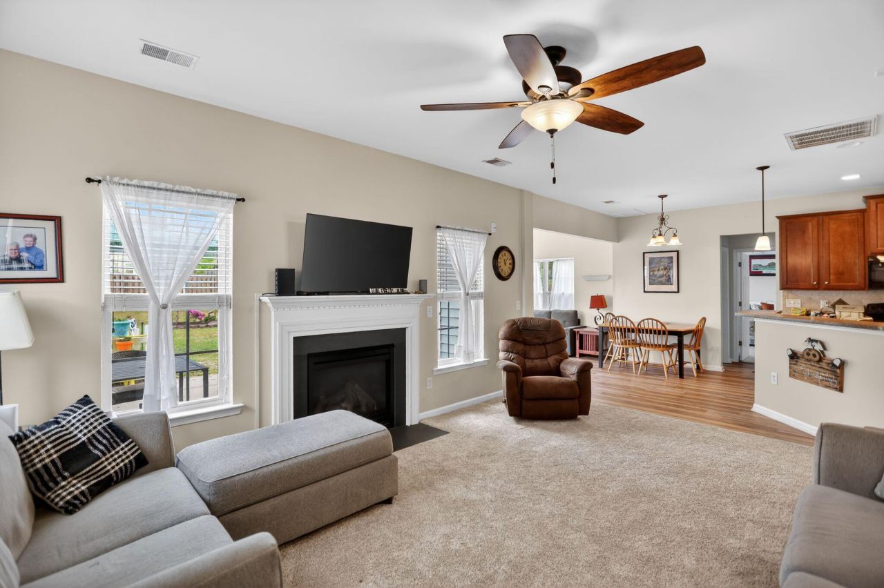 173 Mayfield Drive Photo 11