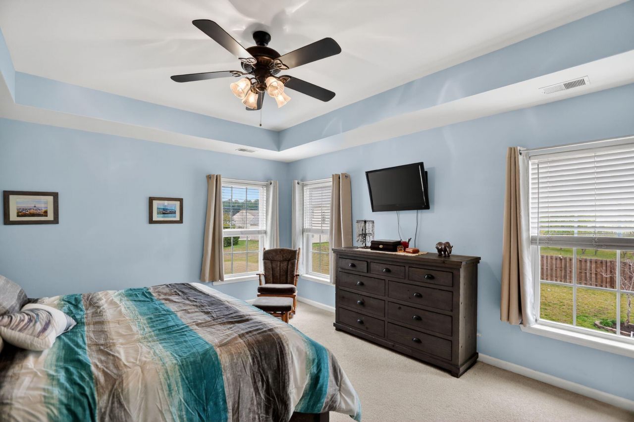 173 Mayfield Drive Photo 22