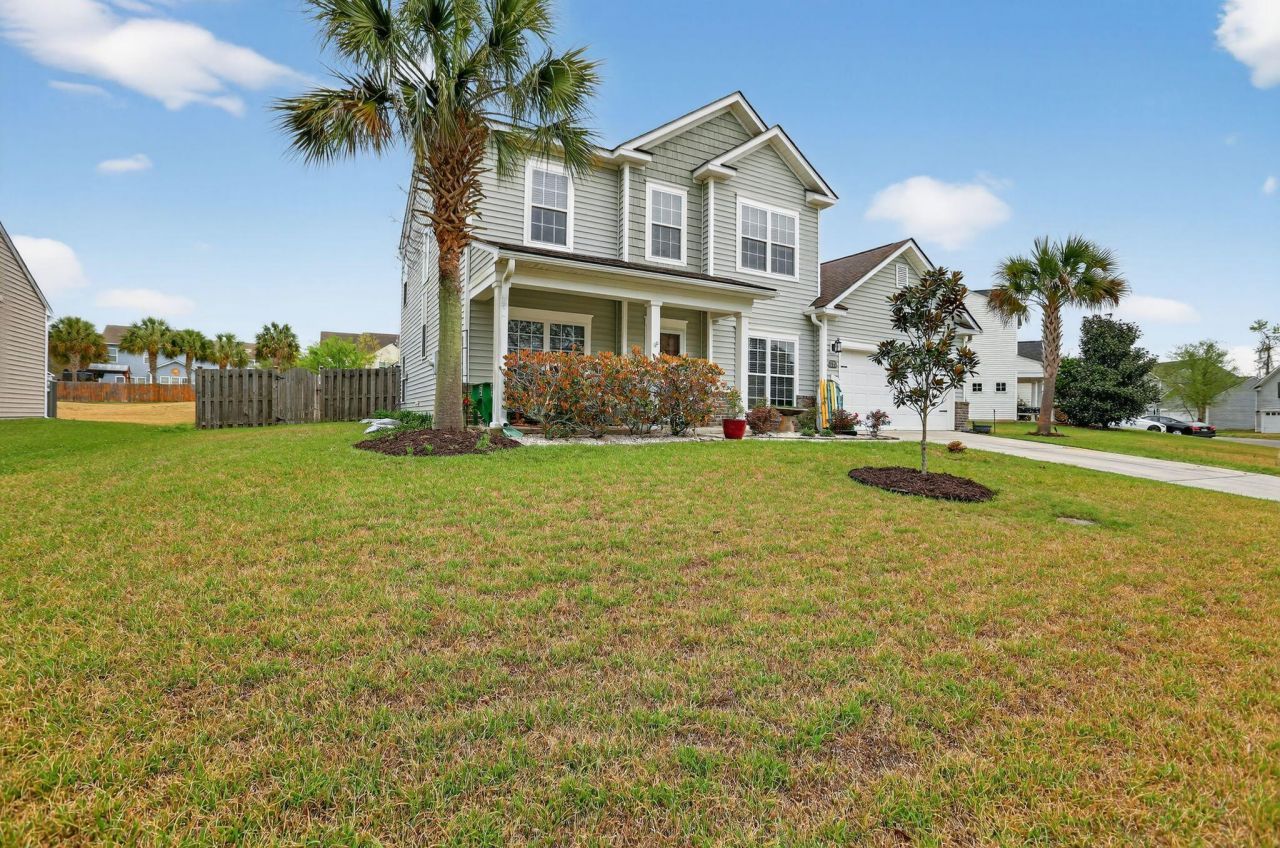 173 Mayfield Drive Photo 3