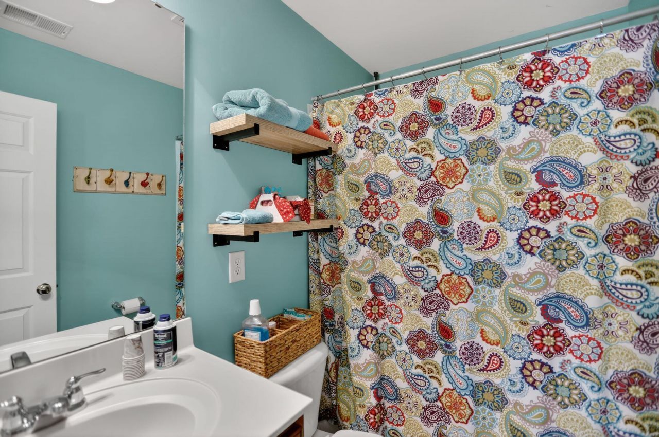 173 Mayfield Drive Photo 33