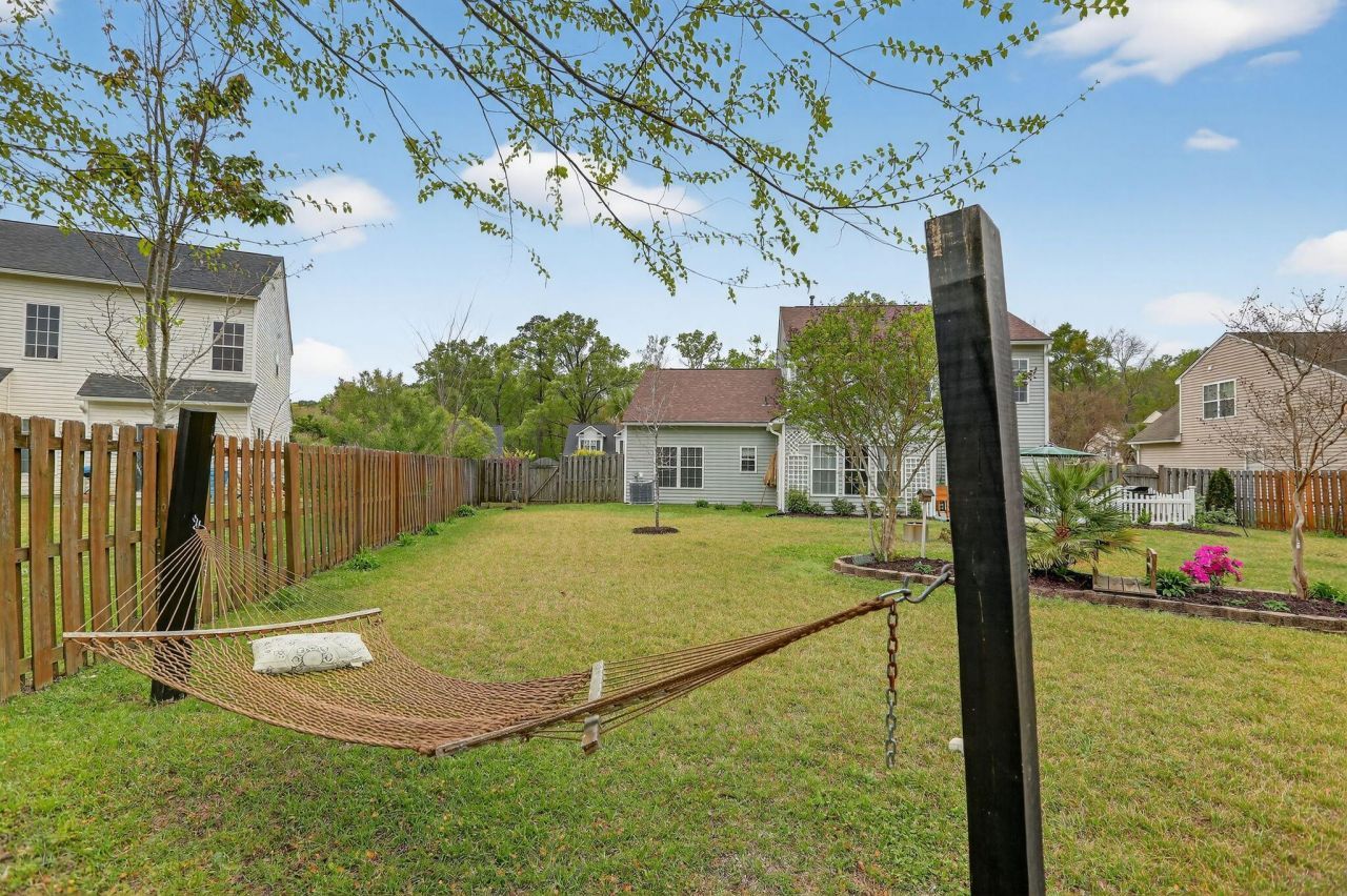 173 Mayfield Drive Photo 8