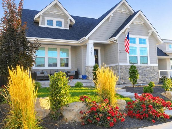 3951 W Farm View Dr, Boise, ID 83714