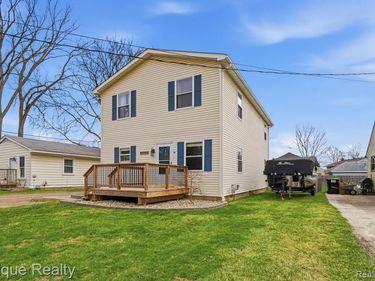 11605 Elmdale Road, Green Oak Twp, MI 48189