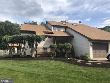 312 DONNAS WAY, EXETER, PA 18643