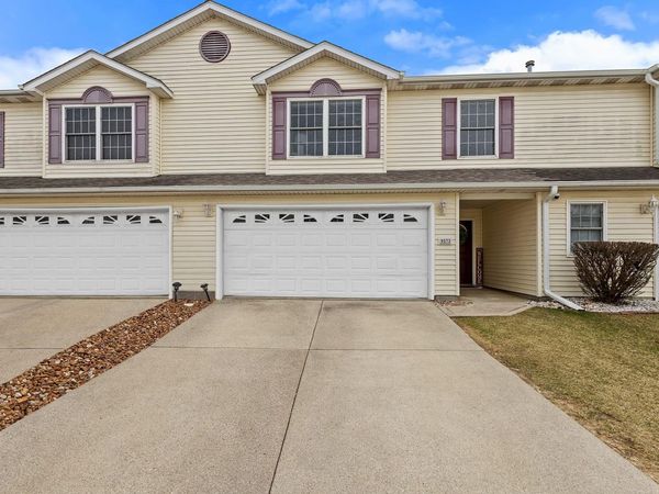 9573 Luebcke Lane, Crown Point, IN 46307