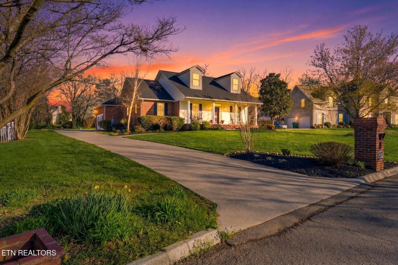 5804 Rosedown Court, Knoxville, TN 37918 Main Photo