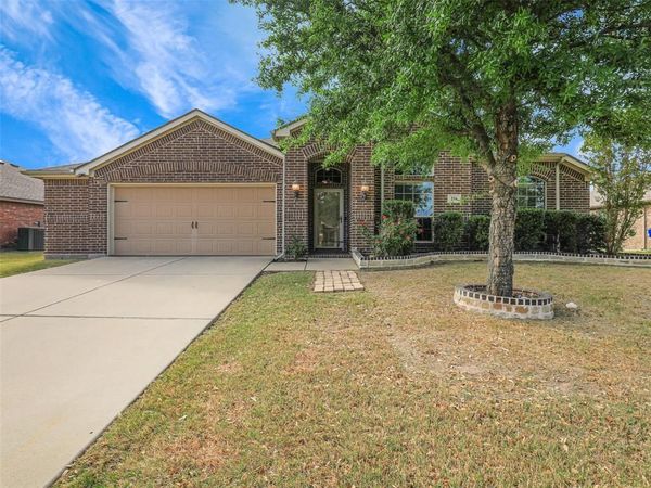 216 Wolf Drive , Forney, TX 75126