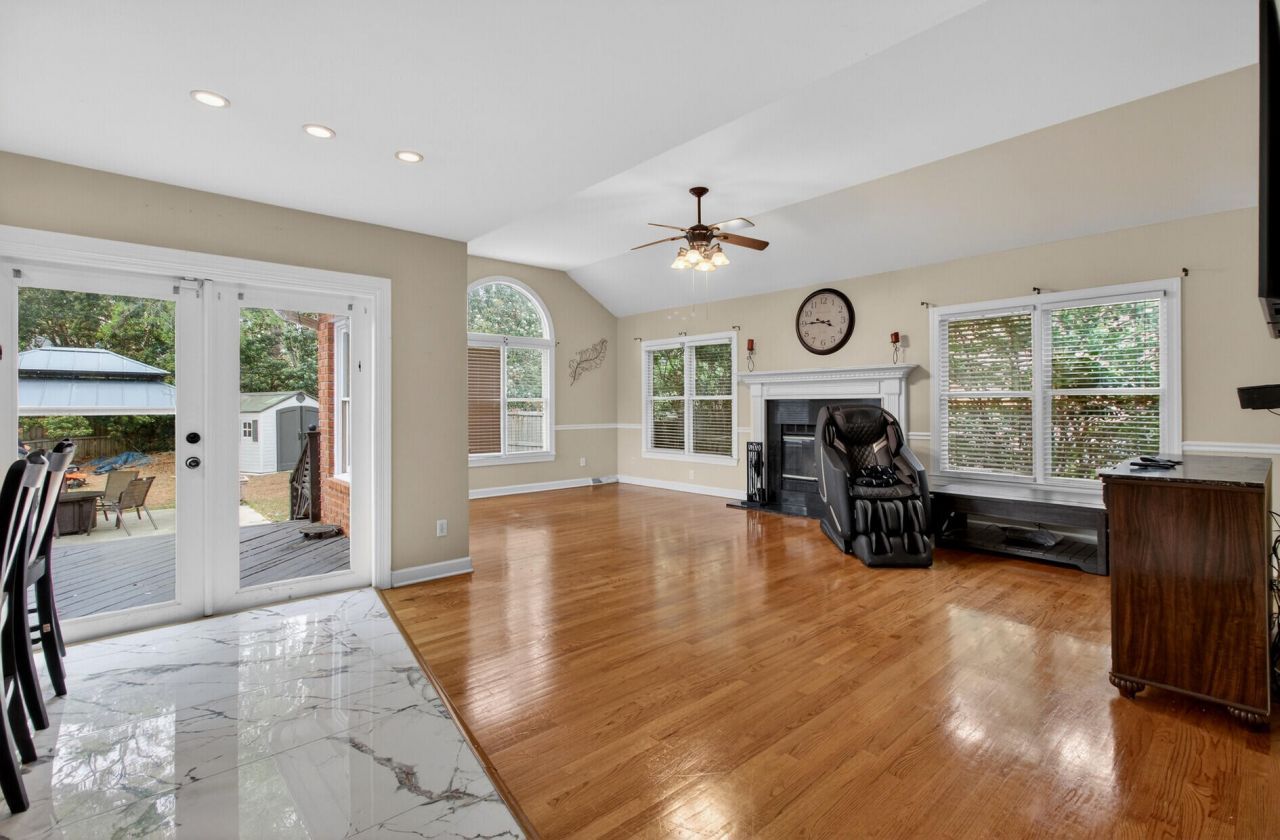 112 Delaney Circle Photo 8