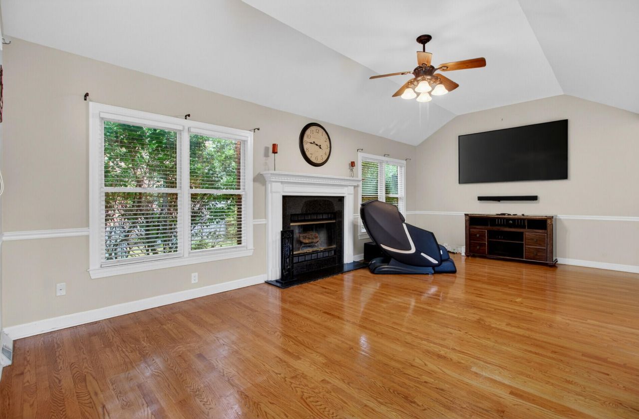 112 Delaney Circle Photo 9