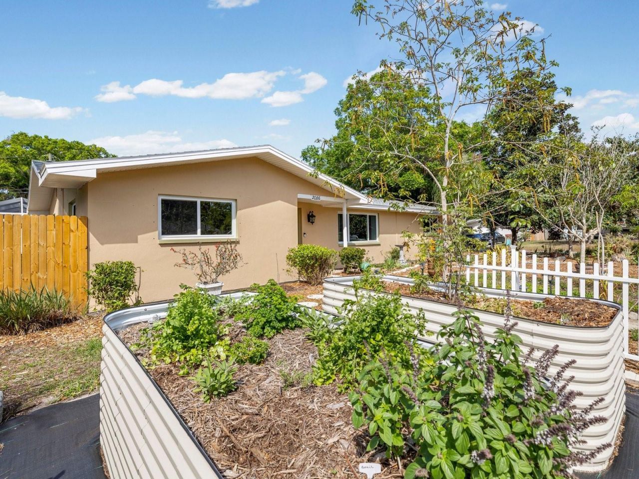 2086 Lakewood Drive, Clearwater, FL 33763 Photo