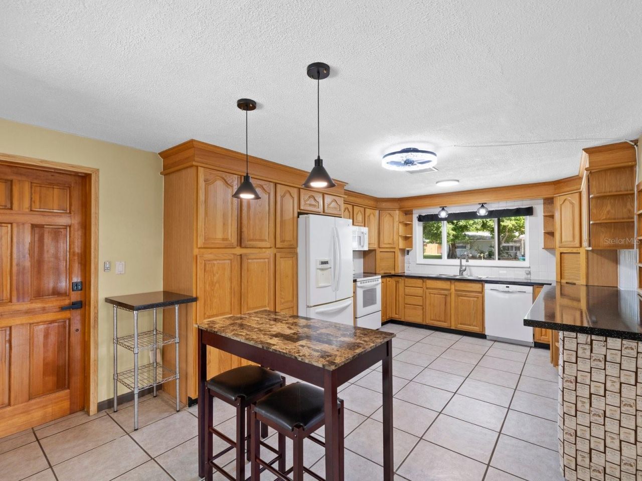 2086 Lakewood Drive, Clearwater, FL 33763 Photo