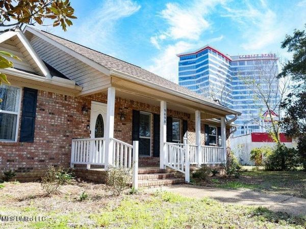9498 Central Avenue, D'Iberville, MS 39540