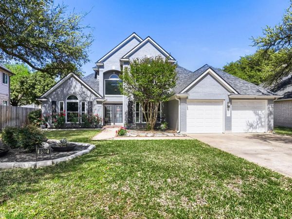 8802 Fritsch DR, Austin, TX 78717