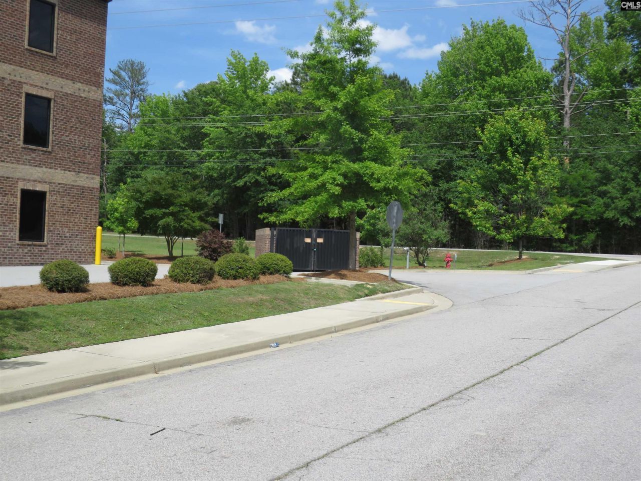 220 Cedarcrest Drive Photo 5