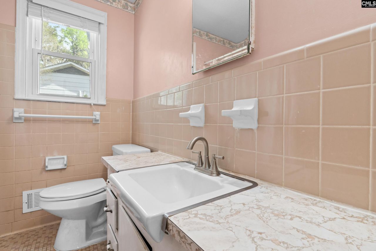 334 Pitney Road  Photo 16