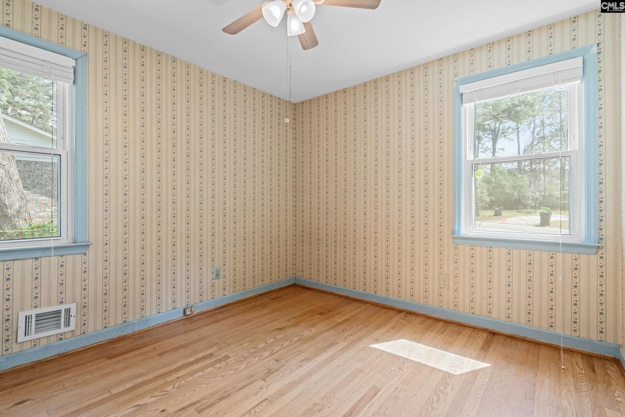 334 Pitney Road  Photo 18