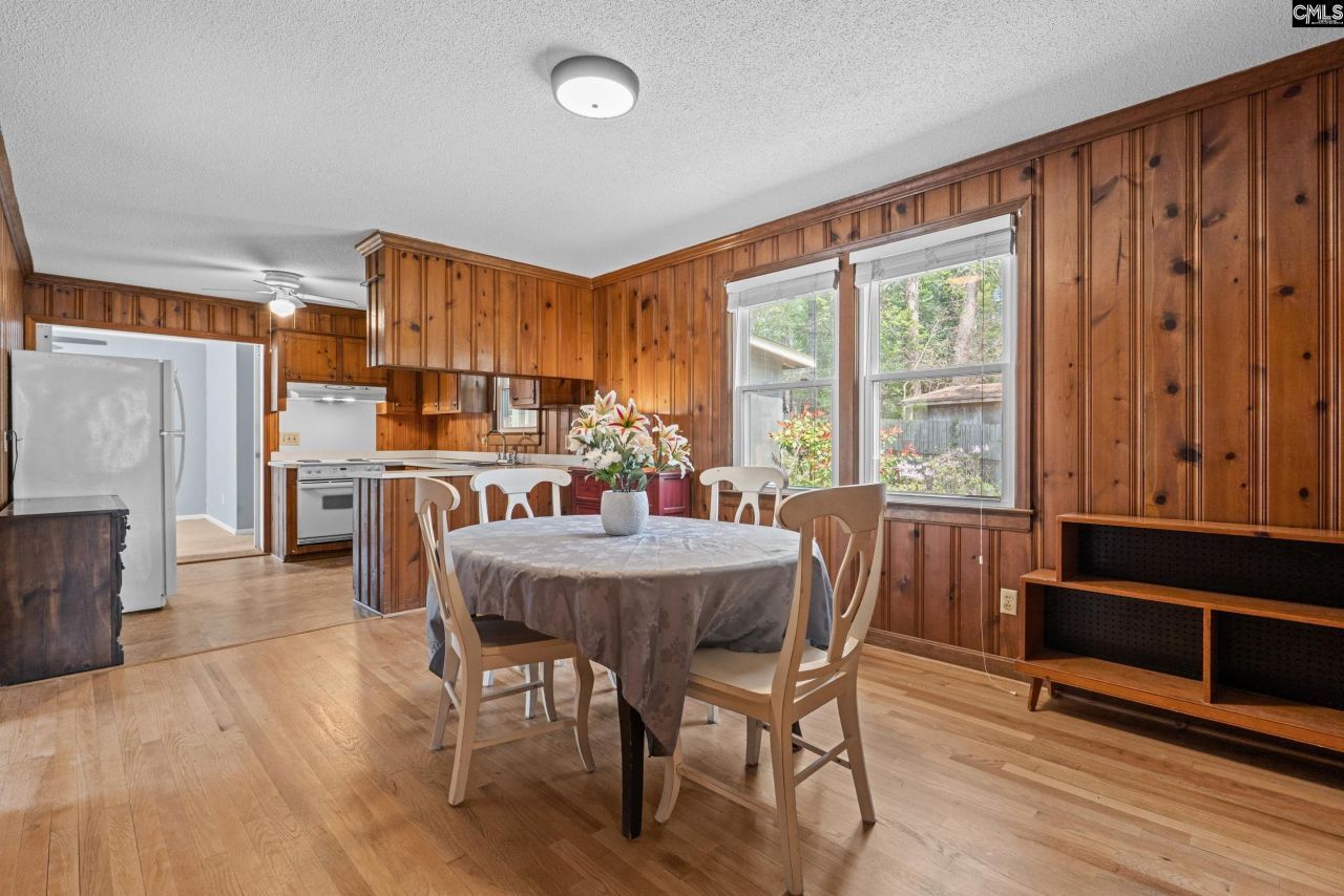 334 Pitney Road  Photo 6