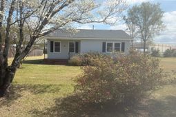 228 Pecan Drive photo 4