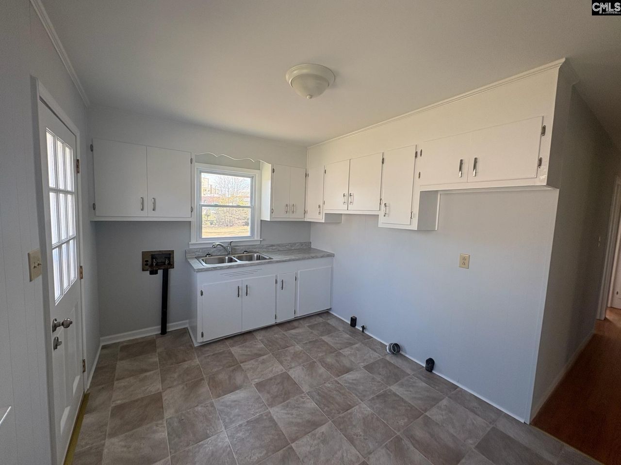 228 Pecan Drive Photo 4