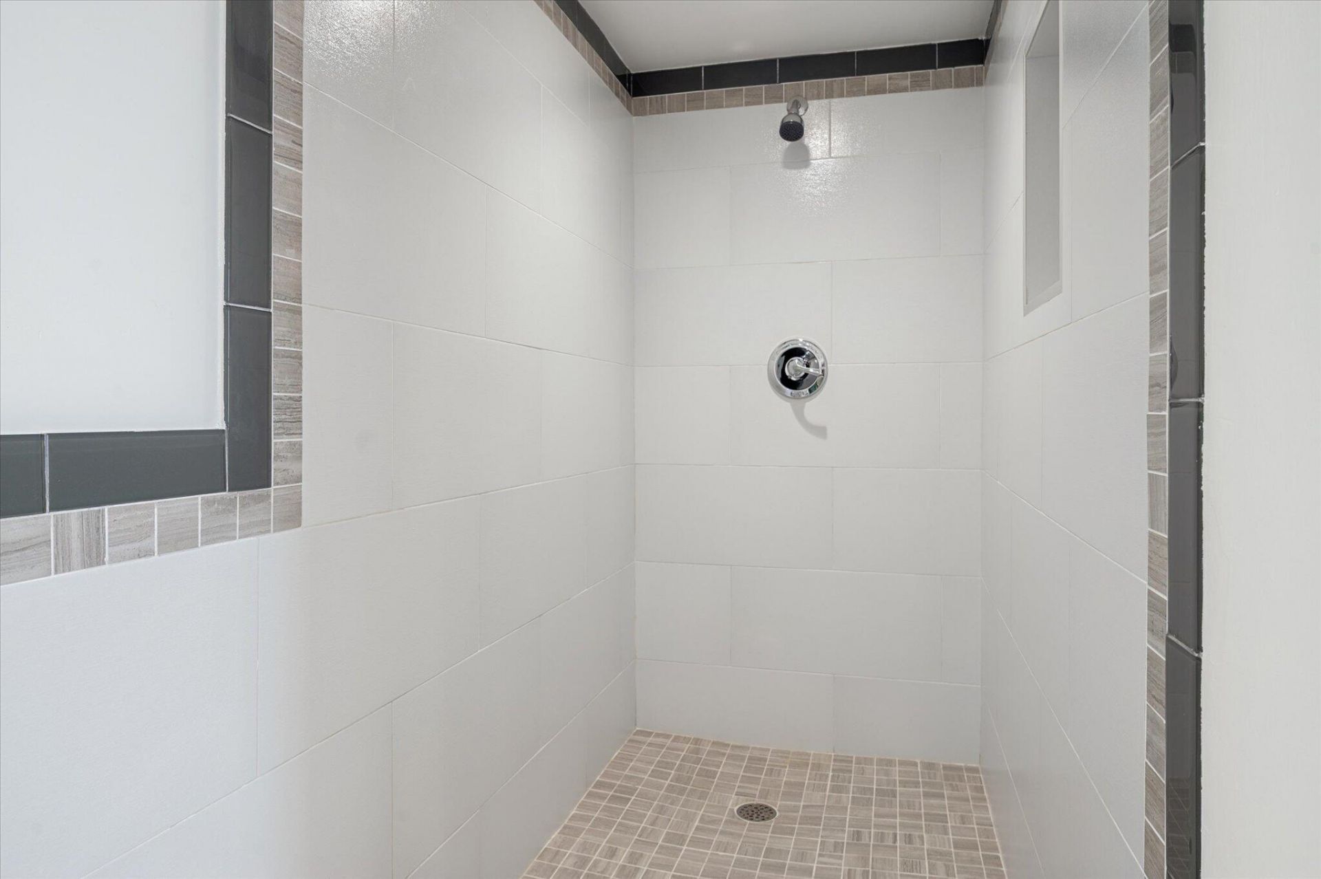 511 Bayshore Drive, Unit 802, Fort Lauderdale, FL 33304 Photo