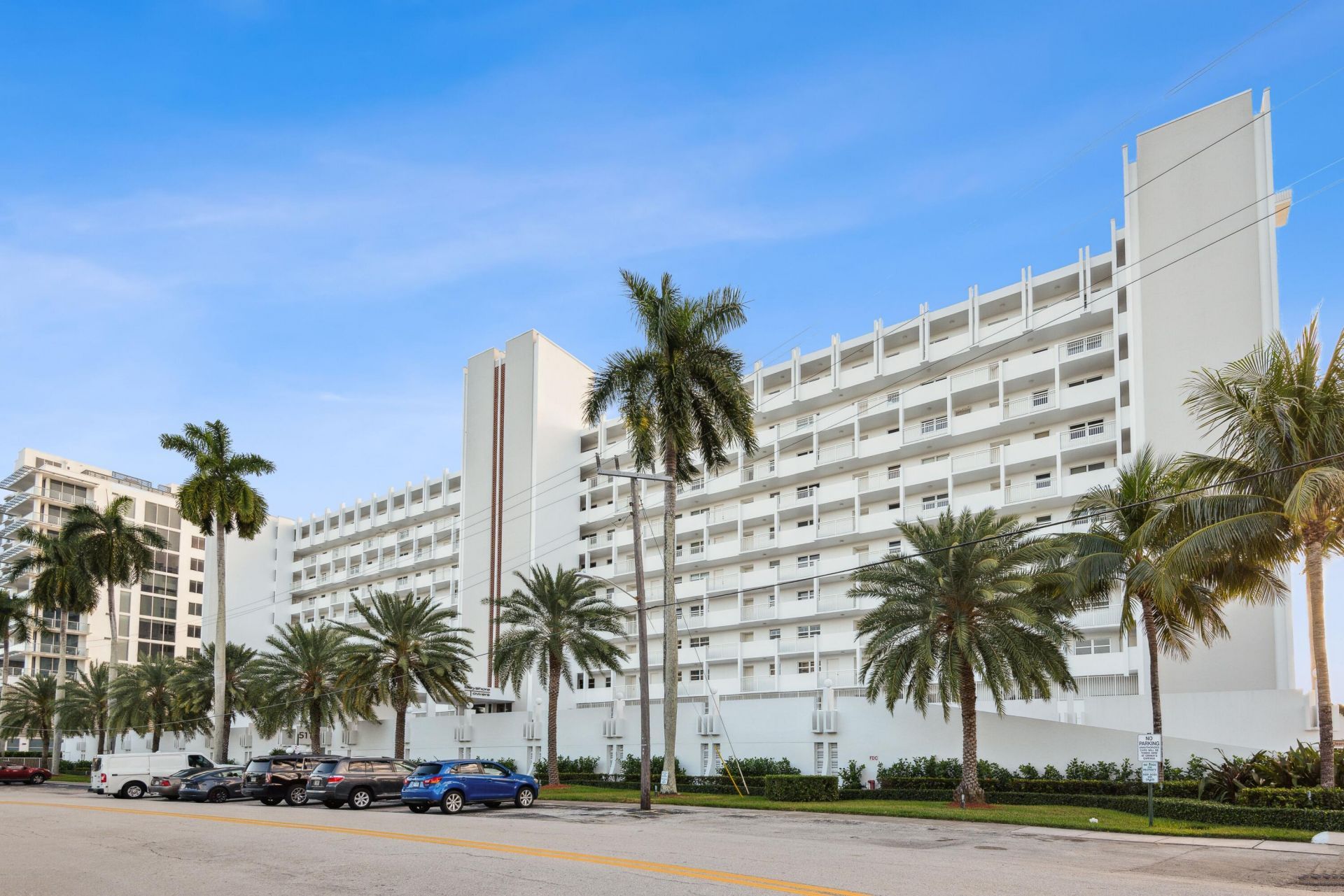 511 Bayshore Drive, Unit 802, Fort Lauderdale, FL 33304 Photo