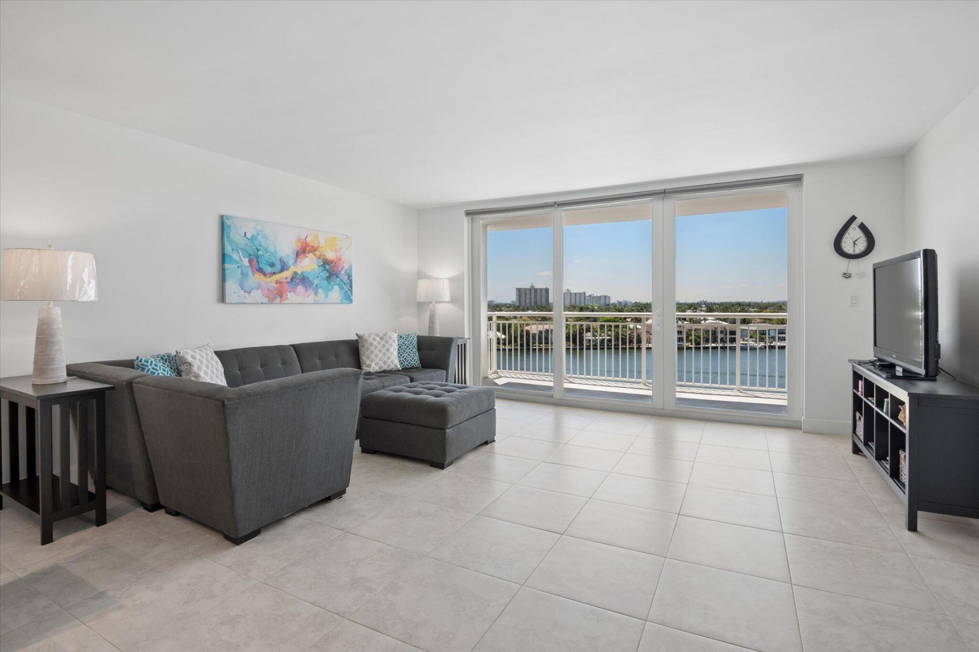 511 Bayshore Drive, Unit 802, Fort Lauderdale, FL 33304 Photo