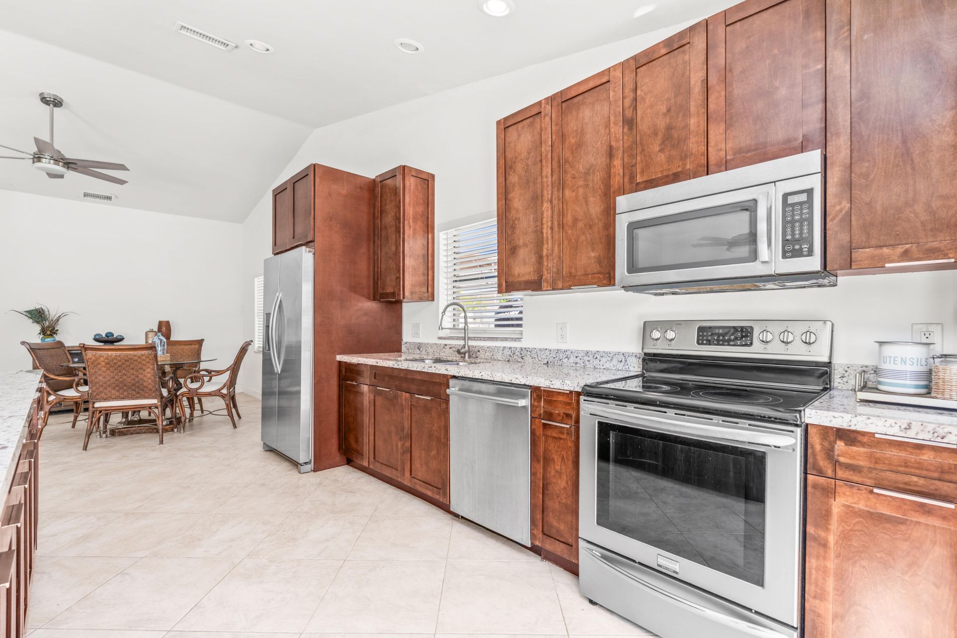 454 Prairie Rose Lane, Boca Raton, FL 33487 Photo