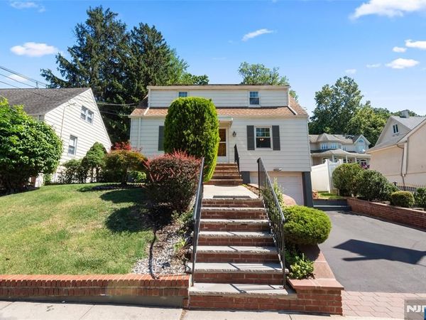 692 Passaic Avenue, KEARNY, NJ 07032