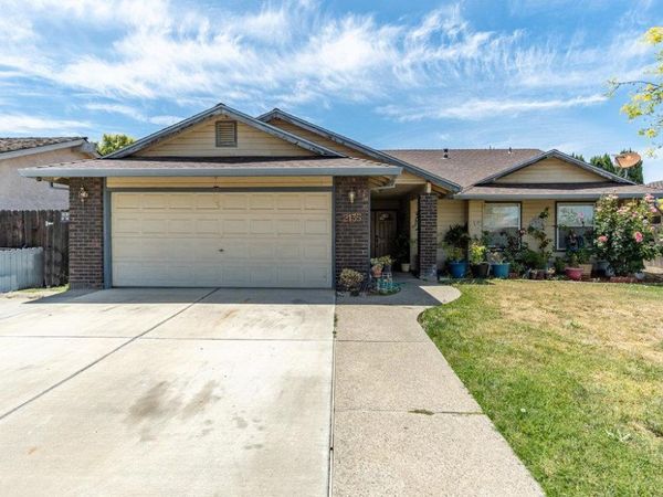 2135 Arroyo Court, Los Banos, CA 93635