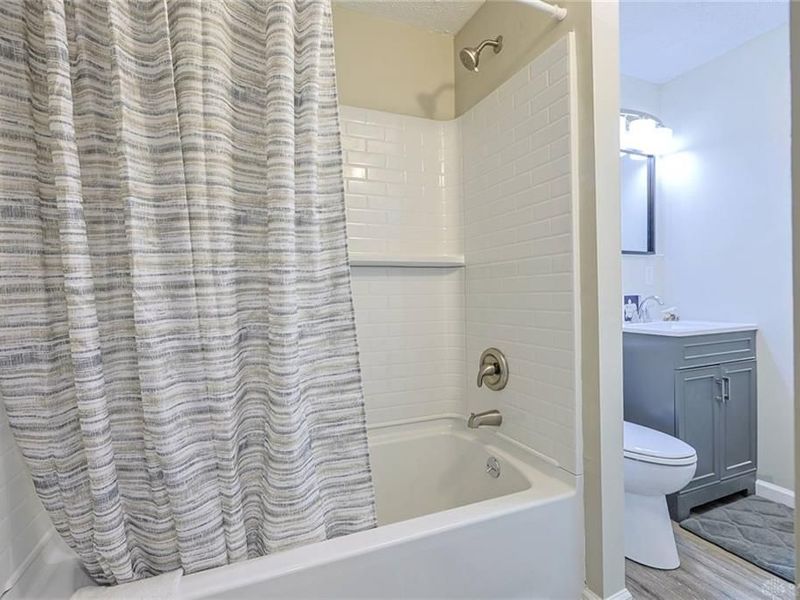 5595 Shady Oak Street, Huber Heights, OH 45424 Photo 35