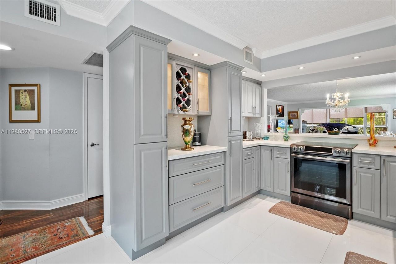 12950 SW 4th Ct , Unit 312H, Pembroke Pines, FL 33027 Photo