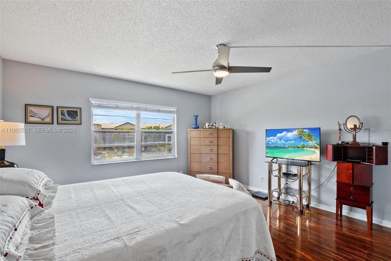 12950 SW 4th Ct , Unit 312H, Pembroke Pines, FL 33027 Photo