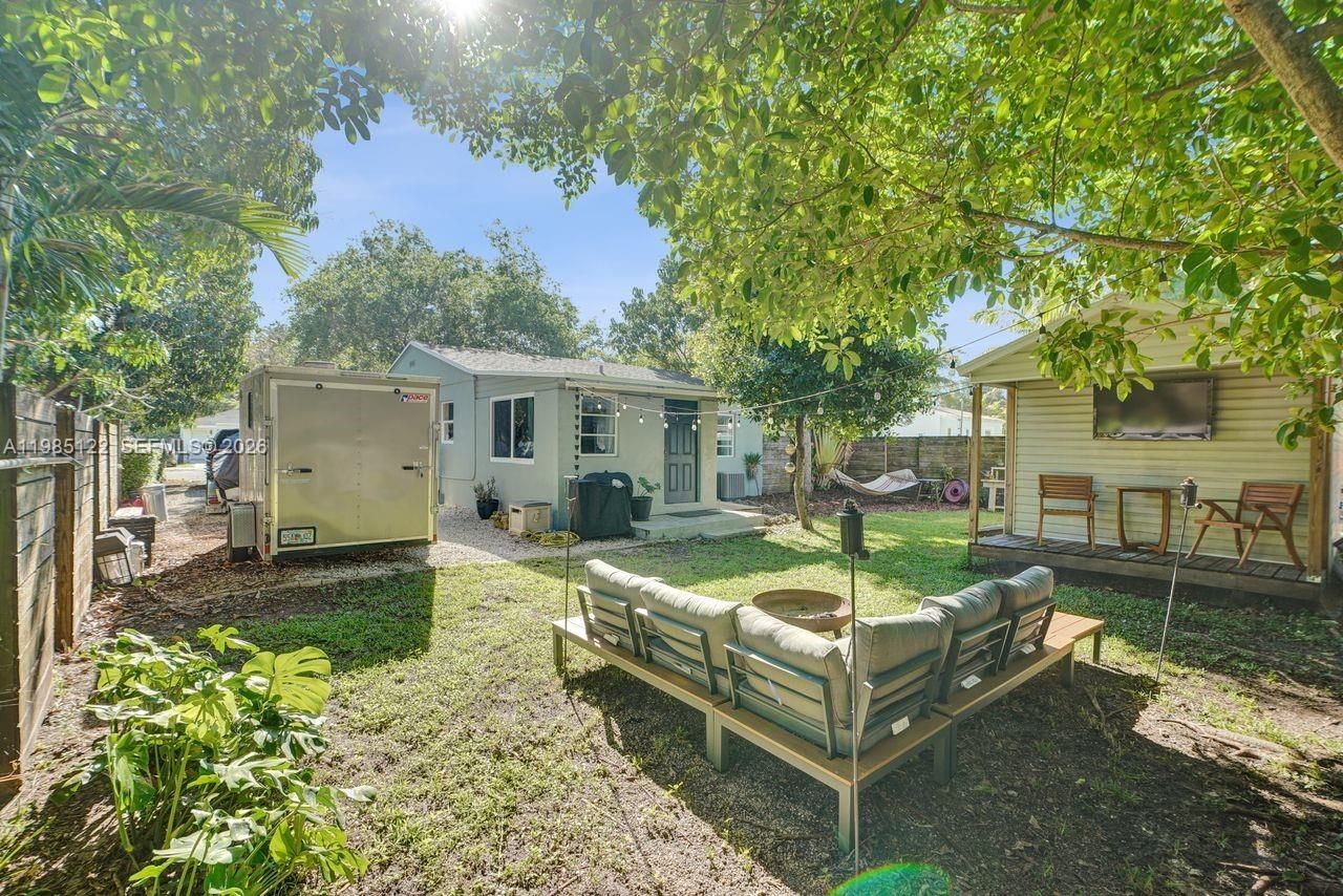 6420 SW 58th Pl, South Miami, FL 33143 Photo