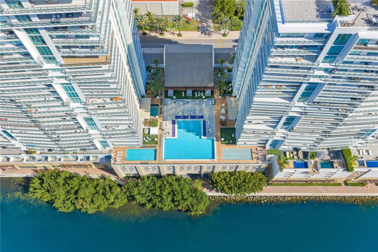 300 Sunny Isles Blvd , Unit 4-TS-03, Sunny Isles Beach, FL 33160 Photo