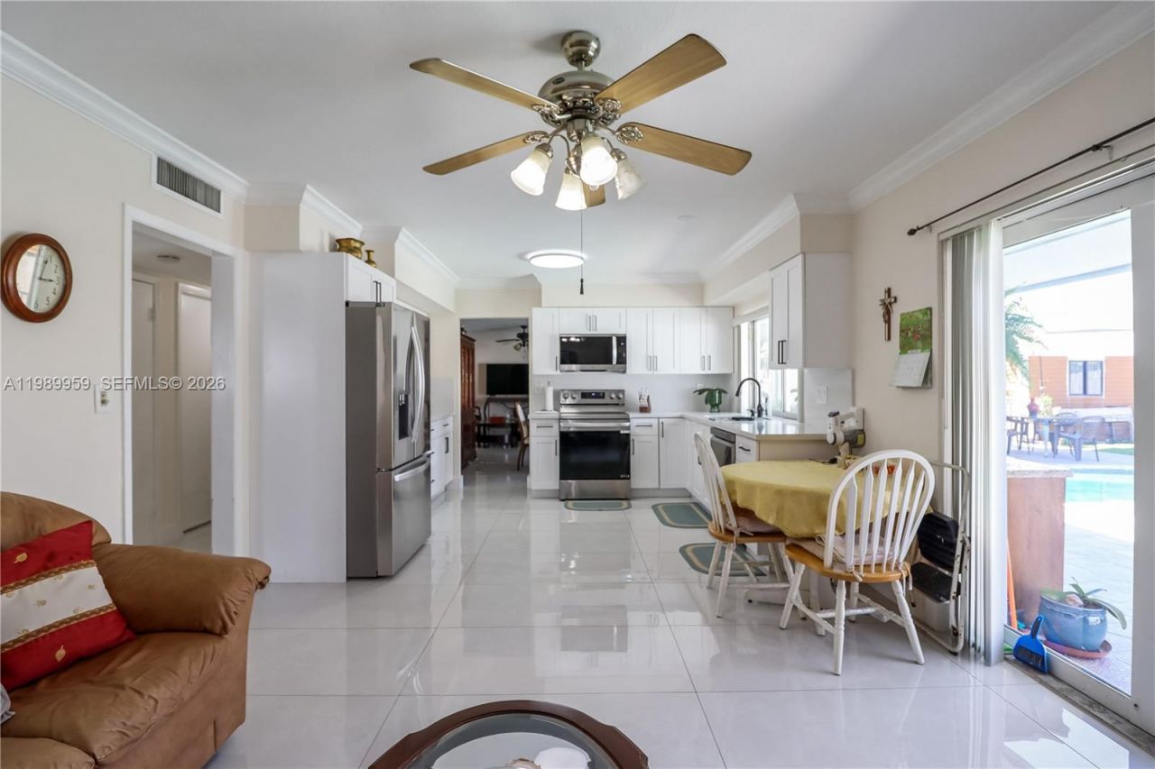 10941 SW 180th St , Miami, FL 33157 Photo