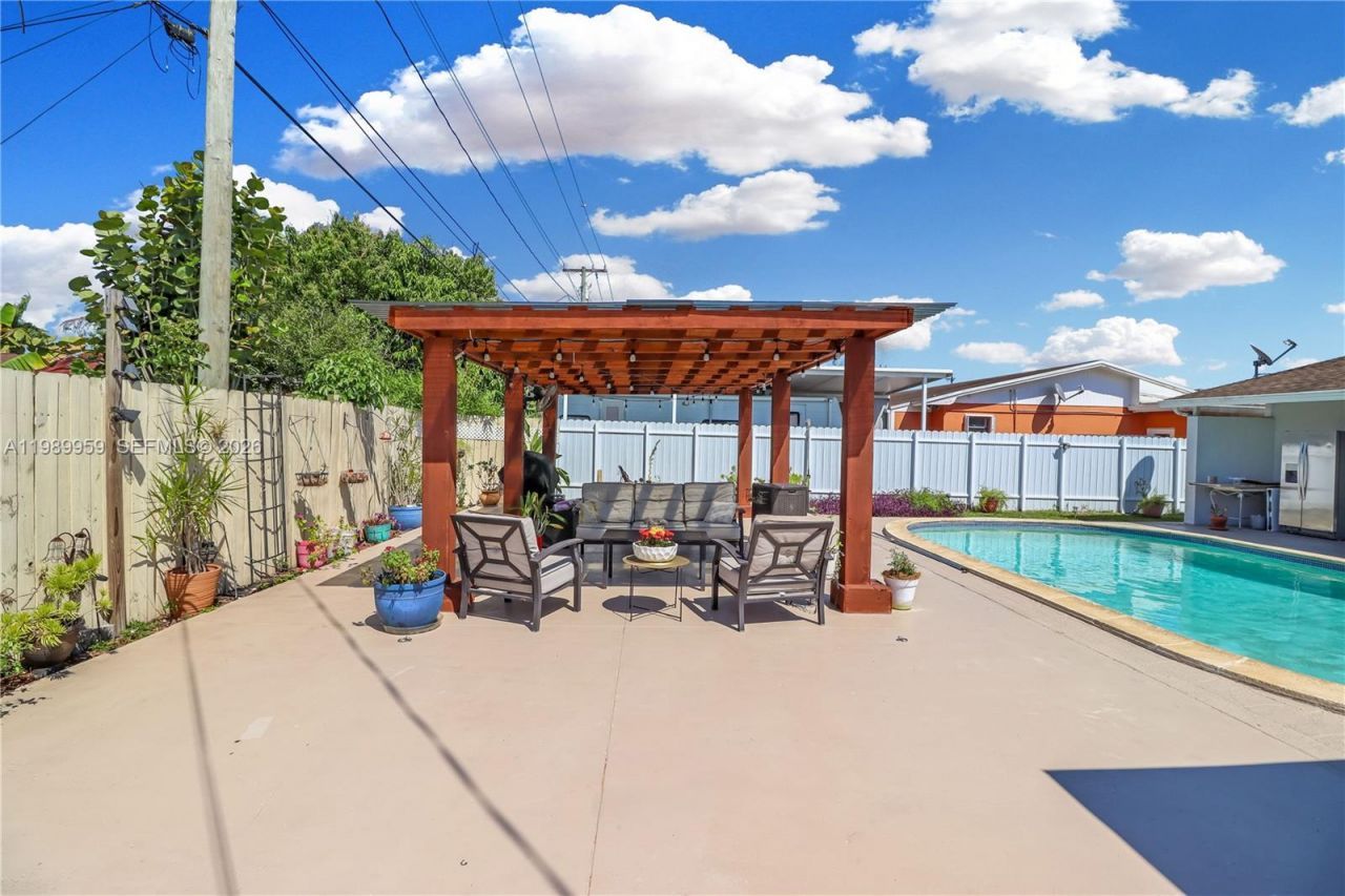 10941 SW 180th St , Miami, FL 33157 Photo