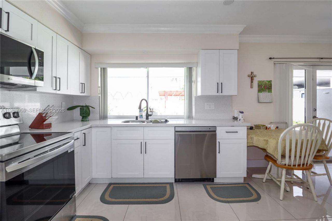 10941 SW 180th St , Miami, FL 33157 Photo