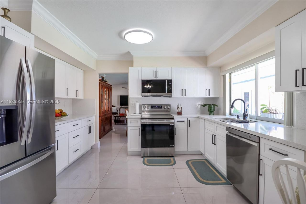 10941 SW 180th St , Miami, FL 33157 Photo