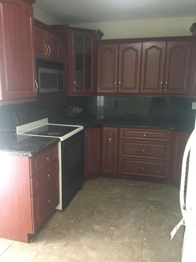 625 E 8th Ct , Hialeah, FL 33010 Photo