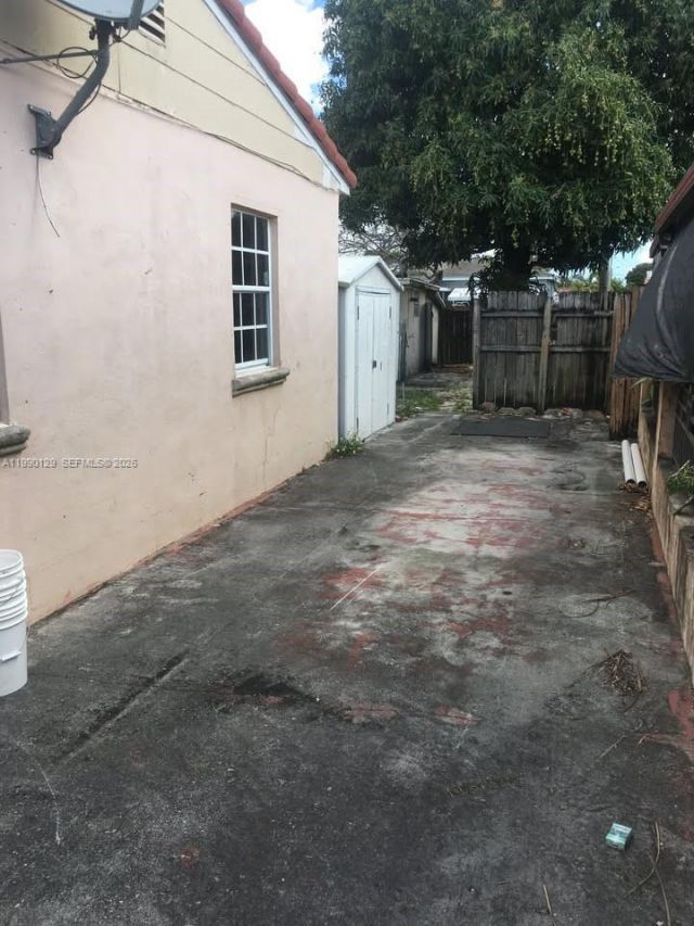 625 E 8th Ct , Hialeah, FL 33010 Photo