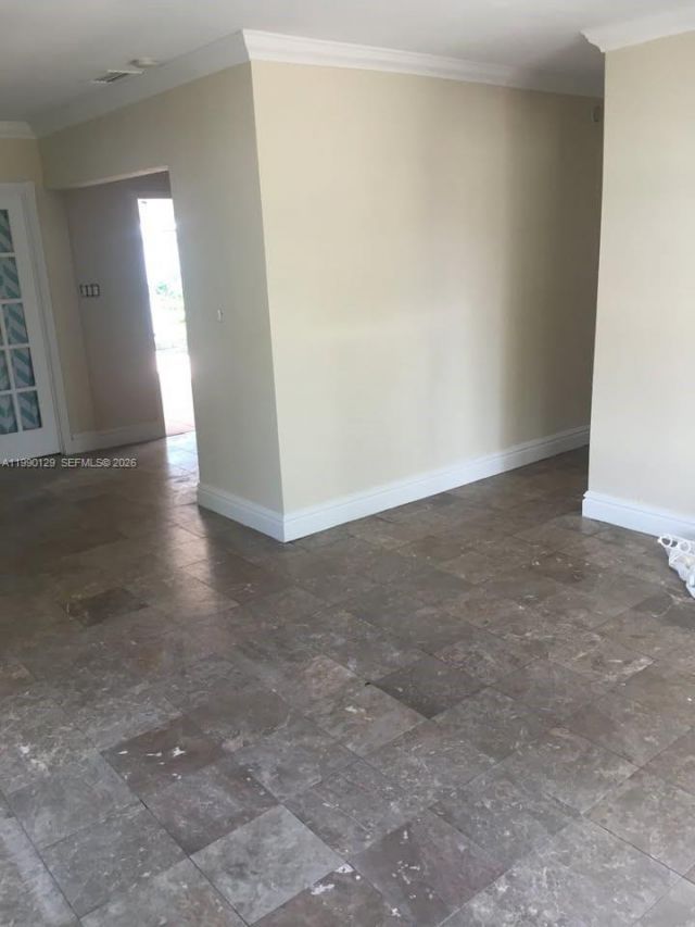 625 E 8th Ct , Hialeah, FL 33010 Photo