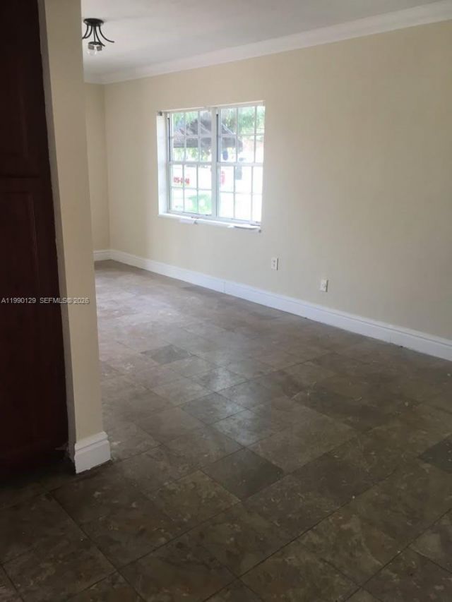 625 E 8th Ct , Hialeah, FL 33010 Photo