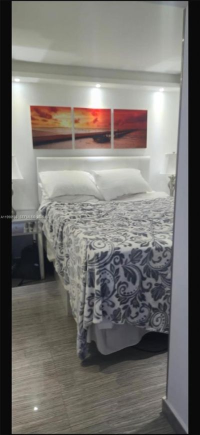 401 Ocean Dr, Unit 1124, Miami Beach, FL 33139 Photo