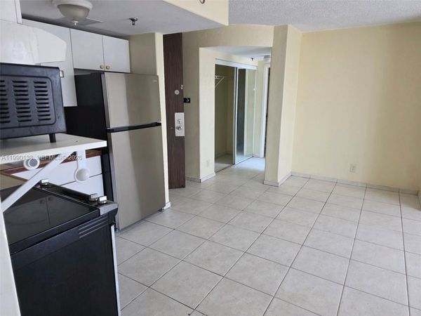 16450 NW 2nd Ave, Unit 215, Miami, FL 33169