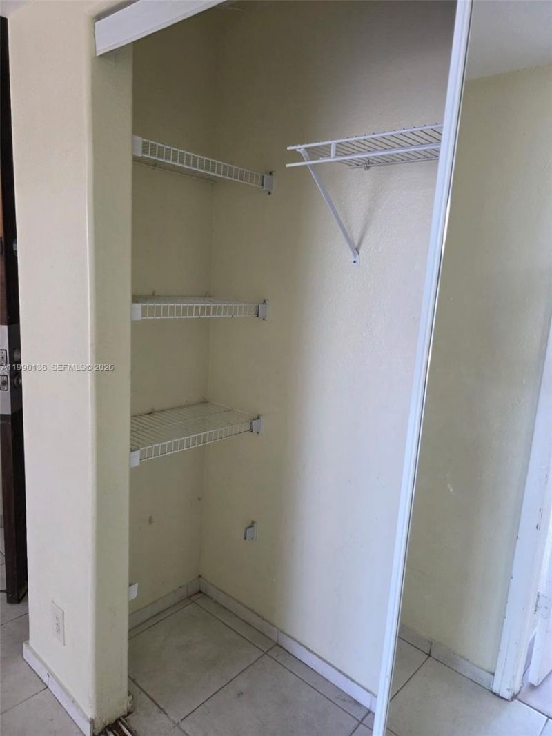 16450 NW 2nd Ave, Unit 215, Miami, FL 33169 Photo