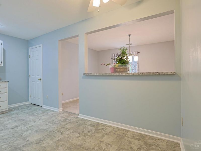 3703 W Galbraith Road, Cincinnati, OH 45247 Photo 14